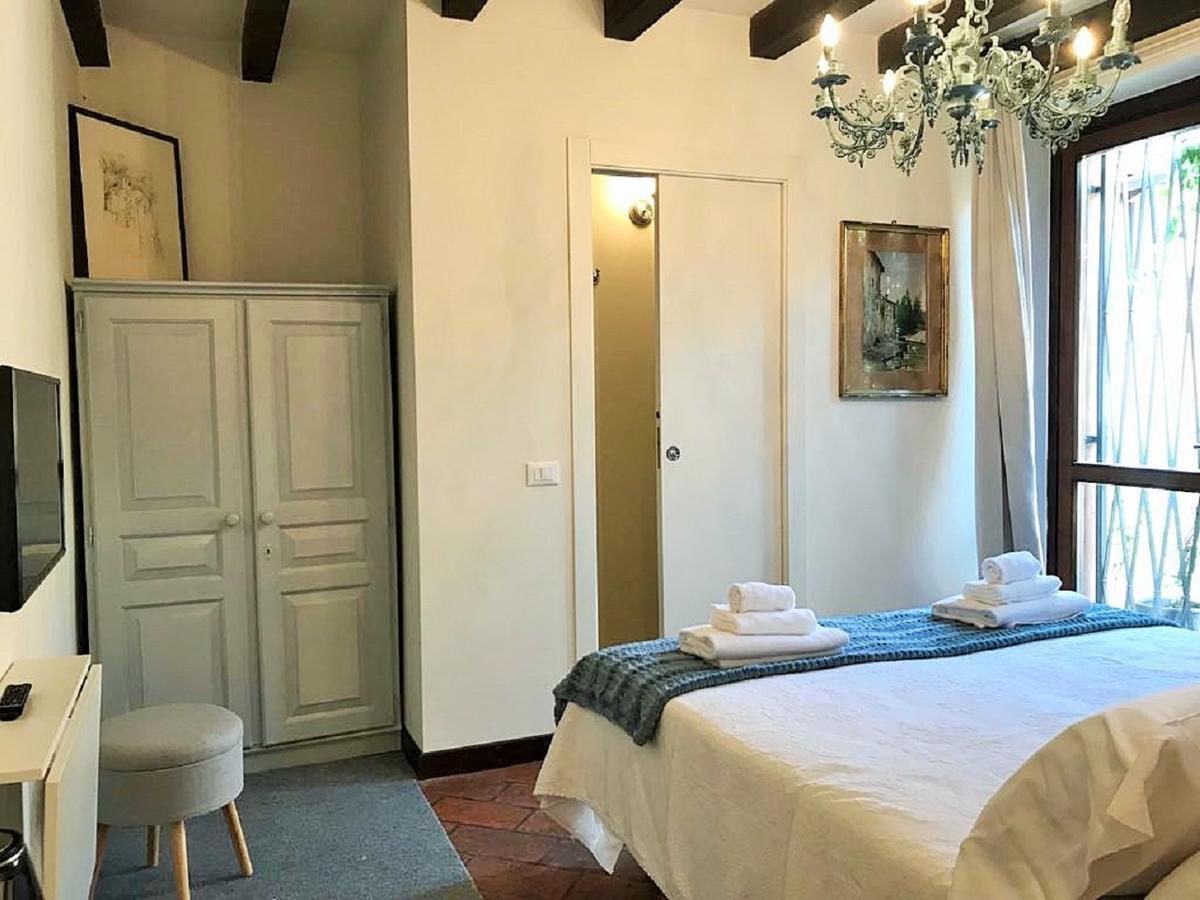 イゼーオ Il Giardino Segreto Bed & Breakfast エクステリア 写真