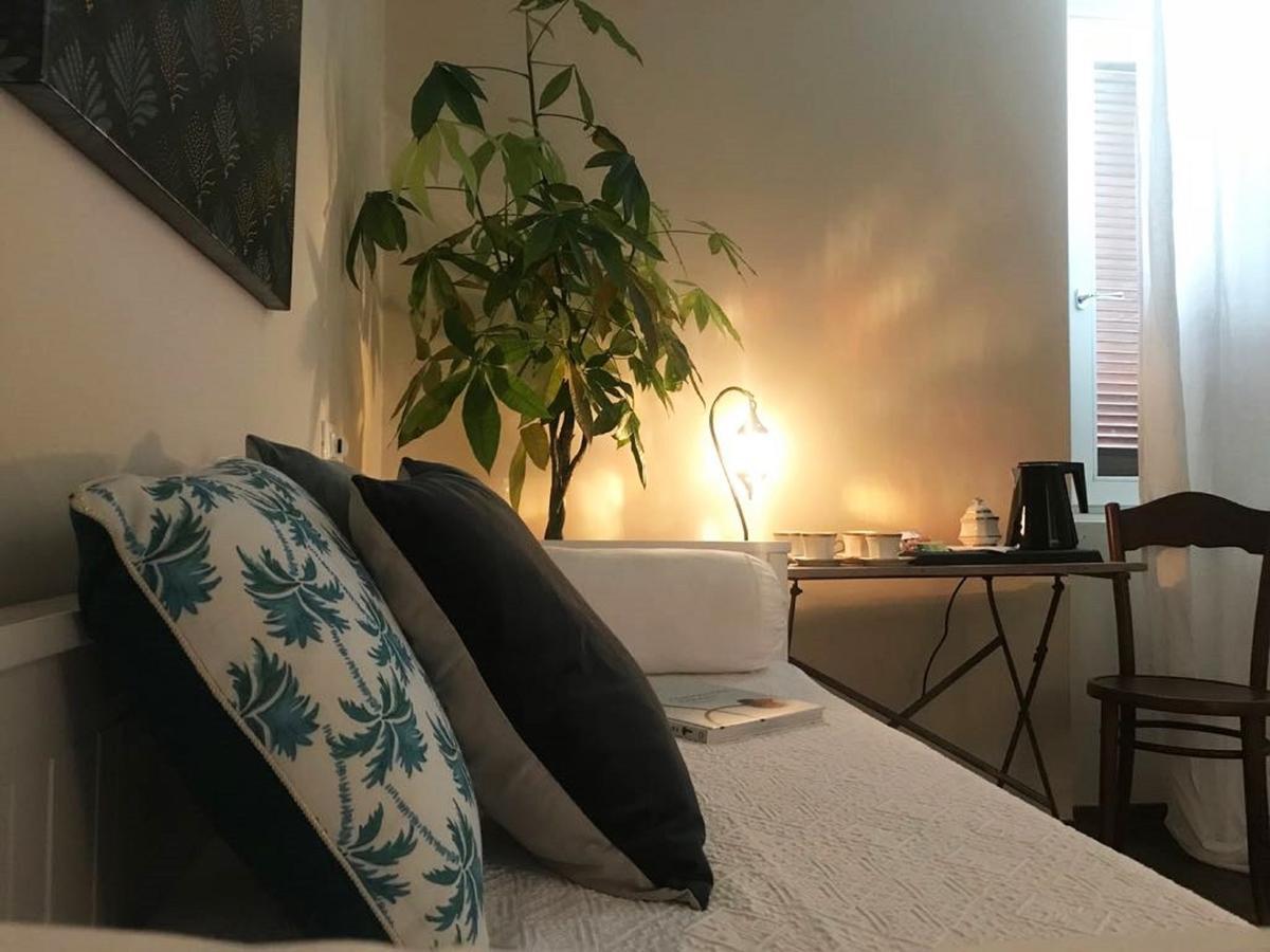 イゼーオ Il Giardino Segreto Bed & Breakfast エクステリア 写真
