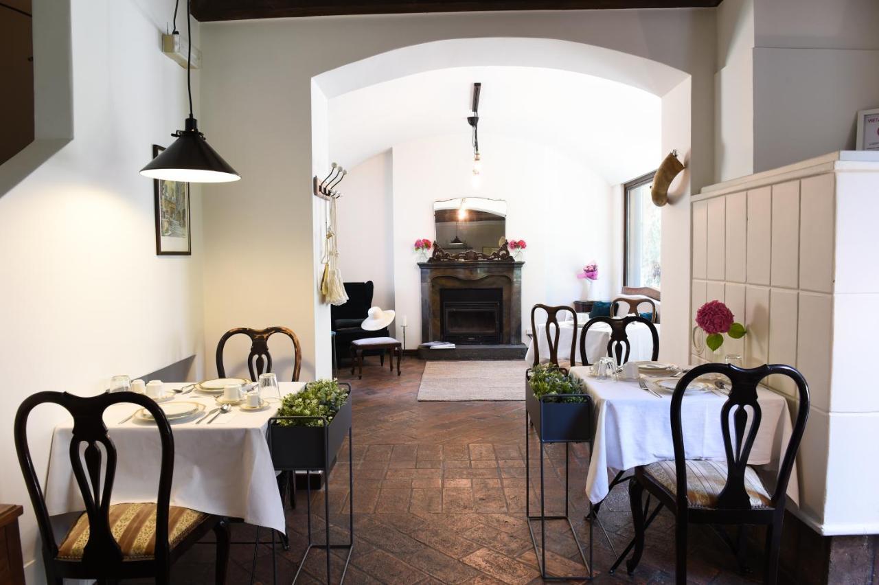 イゼーオ Il Giardino Segreto Bed & Breakfast エクステリア 写真