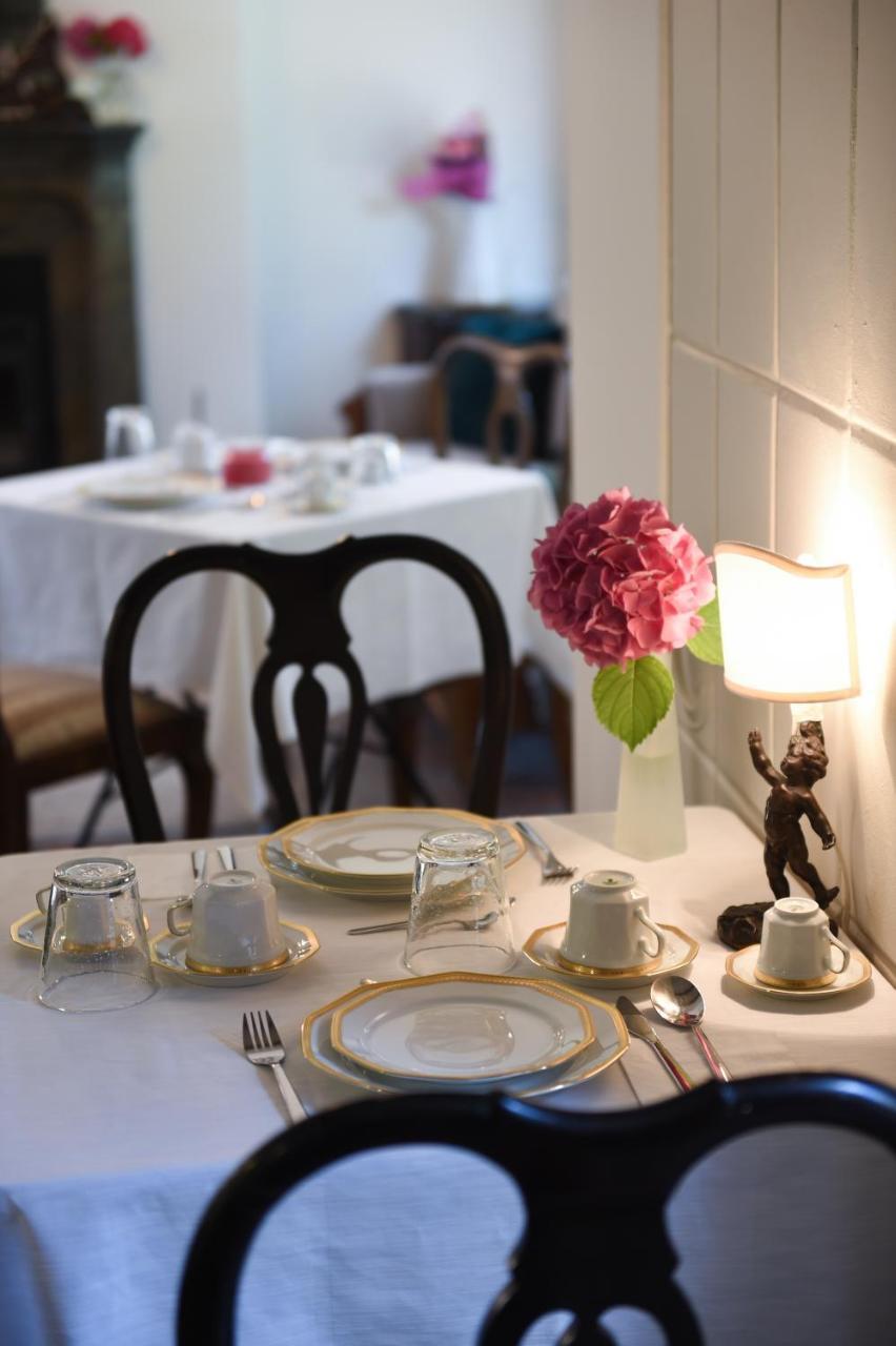 イゼーオ Il Giardino Segreto Bed & Breakfast エクステリア 写真